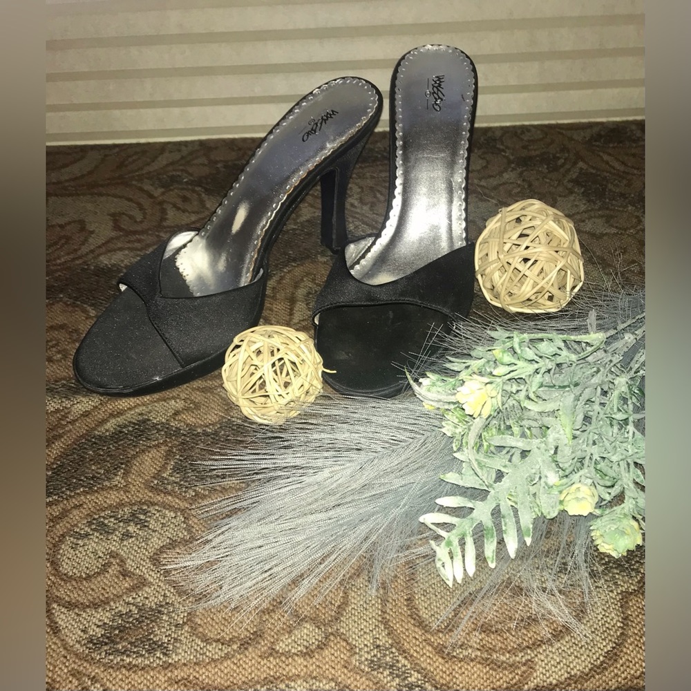 MOSSIMO OPEN TOE HIGH HEEL SLIDES
